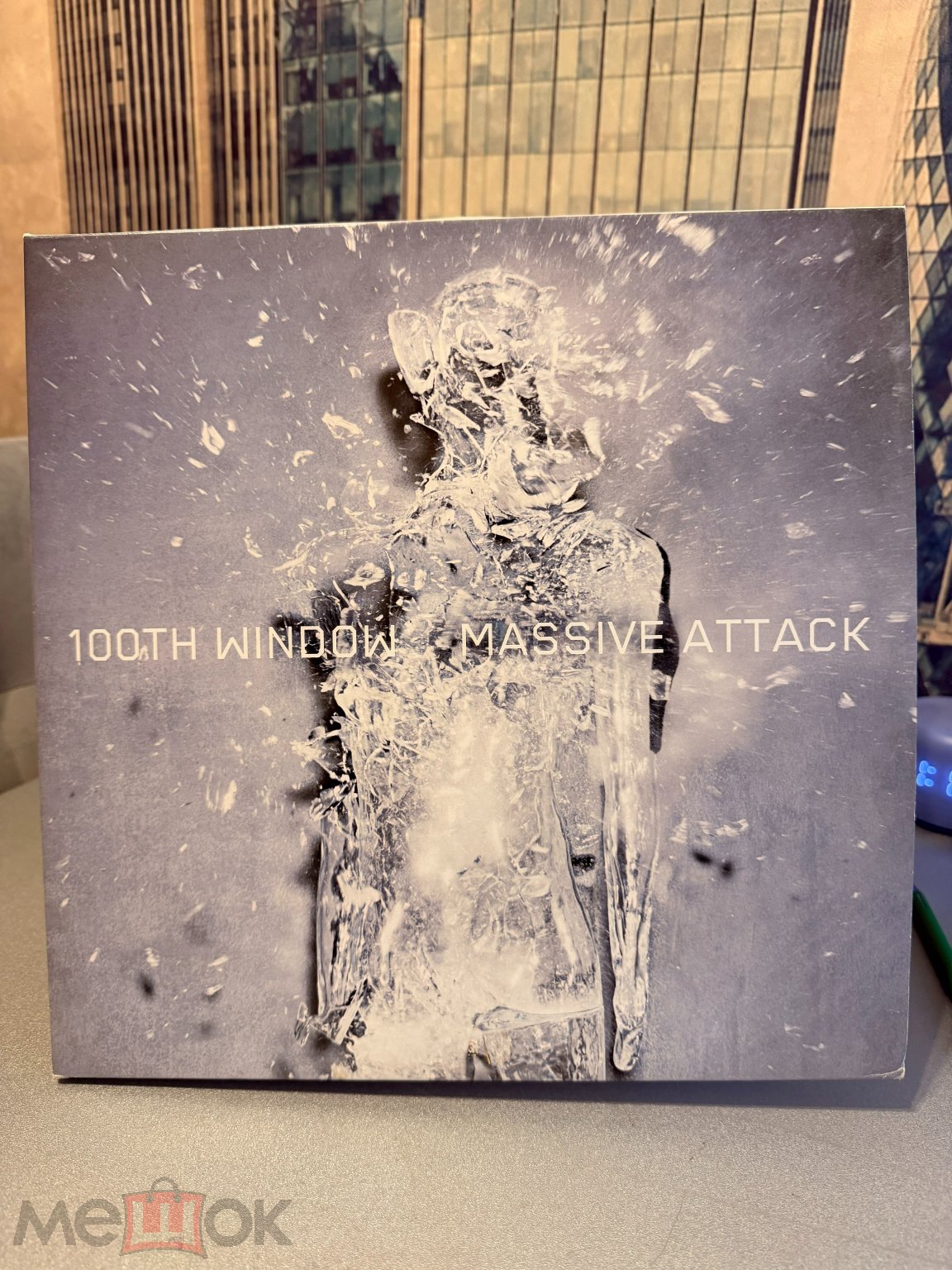 Massive Attack – 100th Window, 2003