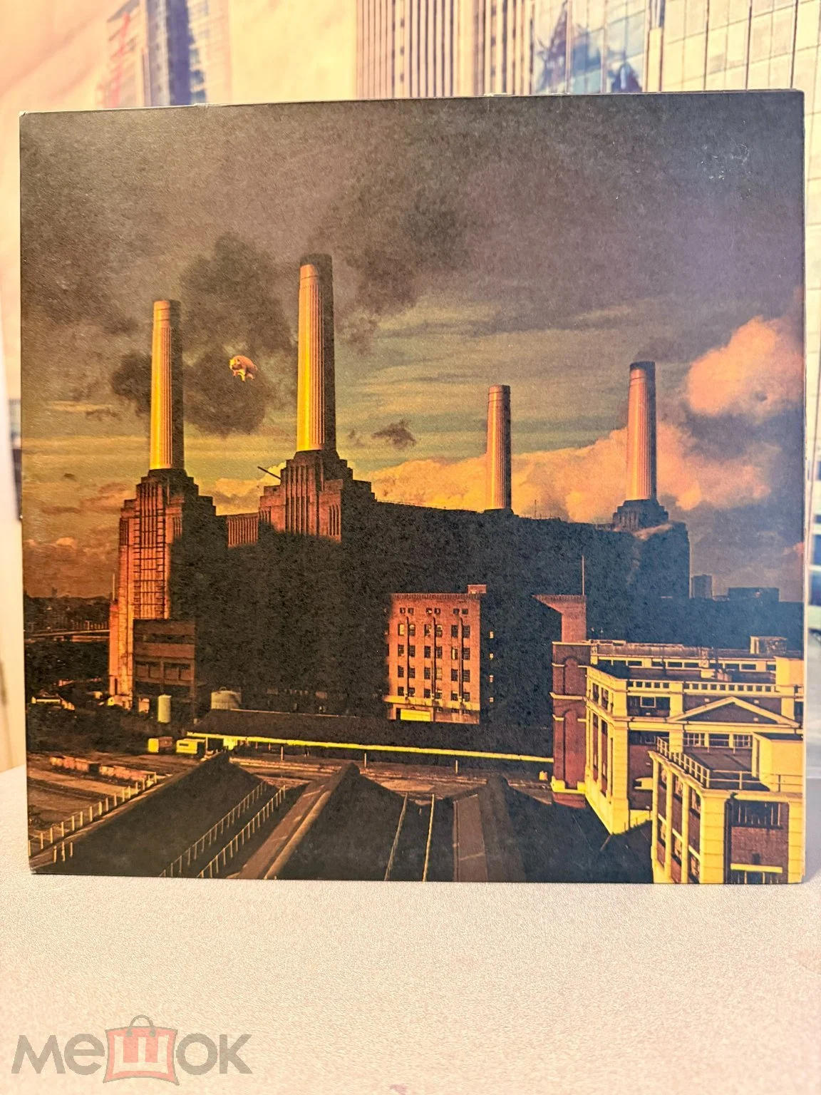 Обложка: Pink Floyd – Animals, Great Britain, 1977